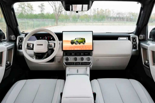 Компания Chery представила брутальный гибридный кроссовер iCar V25