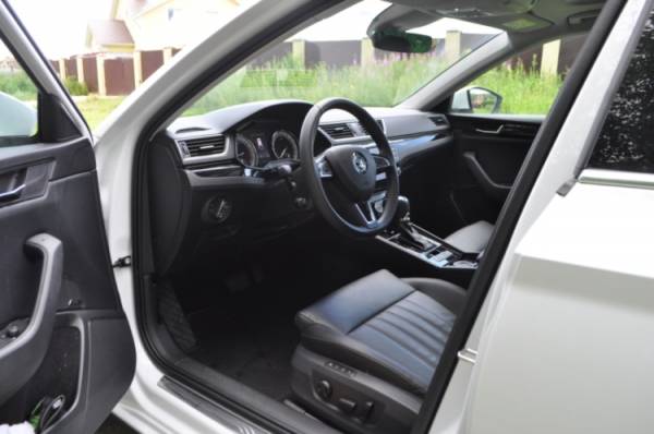 Skoda SuperB Combi: семейные ценности и никакого хулиганства 