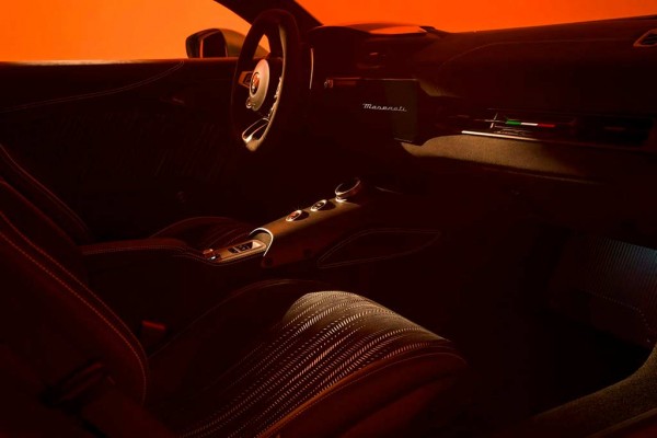 Maserati MCPura: представлен рестайлинговый вариант суперкара MC20