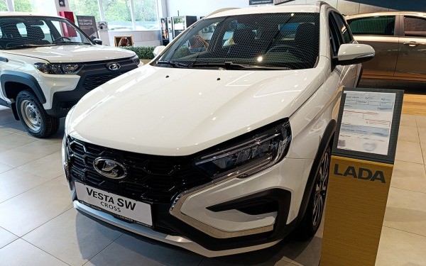 
            Как мы заказывали у дилеров Lada Iskra. Фейки и предоплата на август
        