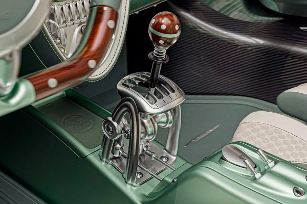 Для Pagani Codalunga стала доступна открытая версия Speedster