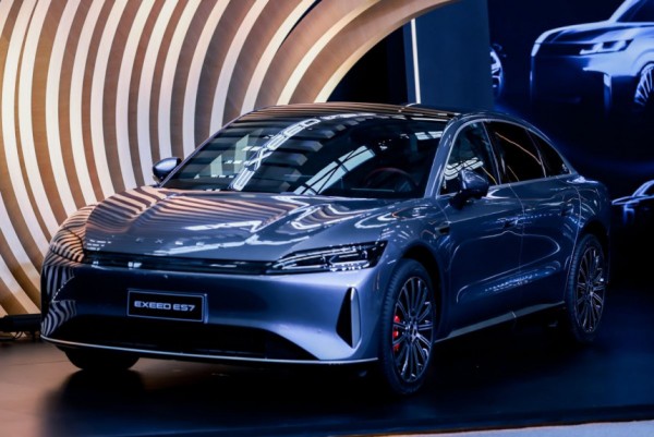 Анонсирован новый флагманский седан Exeed ES7 Анонсирован новый флагманский седан Exeed ES7