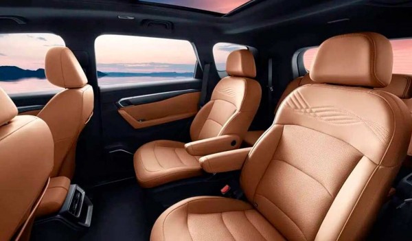 В Китае представлен обновленный кроссовер Geely Okavango