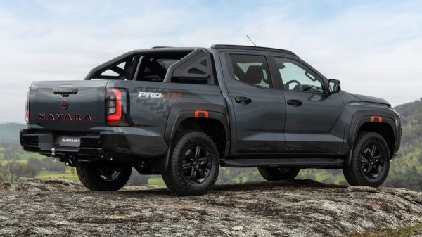 Новый Nissan Navara перешел на технику Mitsubishi L200