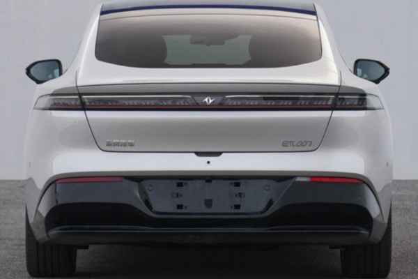 Dongfeng e&pi; 007 обретет серийную модификацию с мотор-колесами
