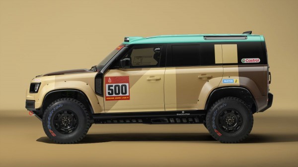 Land Rover Defender приготовился покорить Дакар Land Rover Defender приготовился покорить Дакар