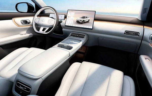 Компания Changan представила электрический кроссовер Nevo Q05 за 880 000 руб Компания Changan представила электрический кроссовер Nevo Q05 за 880 000 руб