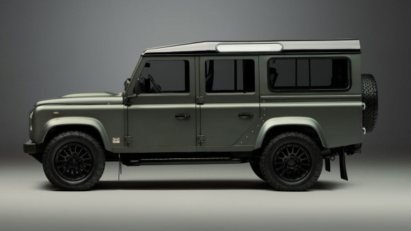 Классический Land Rover Defender принарядился в стиле Octa 