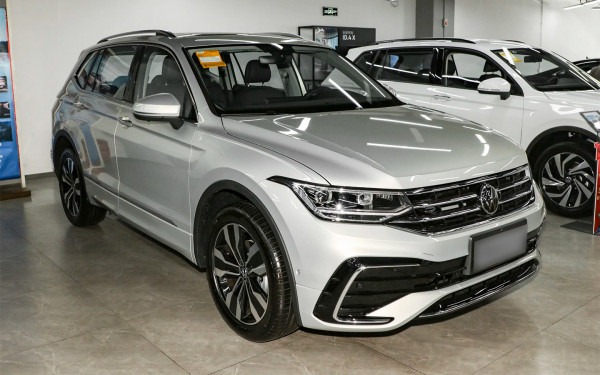 Рост цен и дефицит. Как мы покупали «параллельные» BMW, Toyota и Skoda Рост цен и дефицит. Как мы покупали «параллельные» BMW, Toyota и Skoda