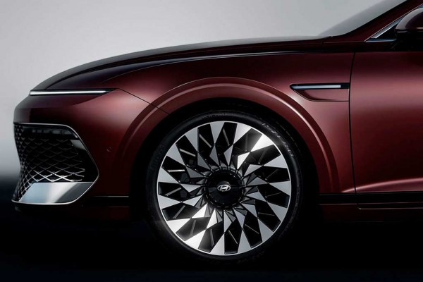 Компания Hyundai рассекретила обновленный седан Grandeur Компания Hyundai рассекретила обновленный седан Grandeur