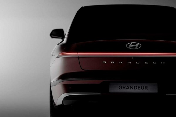 Компания Hyundai рассекретила обновленный седан Grandeur Компания Hyundai рассекретила обновленный седан Grandeur