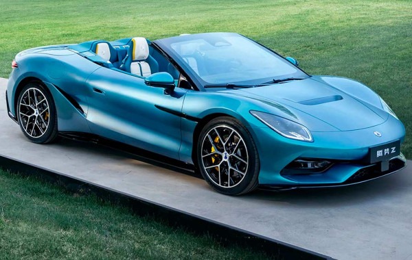 Представлен кабриолет Denza Z: доступная альтернатива Maserati GranCabrio Folgore Представлен кабриолет Denza Z: доступная альтернатива Maserati GranCabrio Folgore