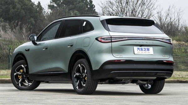 Большой и дешевый гибрид Chery Fulwin T9L дебютировал в Китае