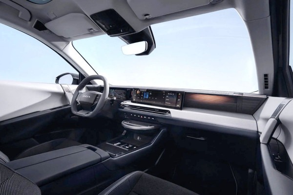 Lancia Gamma возродилась в формате электрифицированного кроссовера