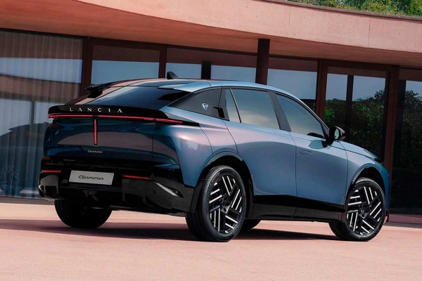 Lancia Gamma: итальянцы рассекретили новый купеобразный кроссовер Lancia Gamma: итальянцы рассекретили новый купеобразный кроссовер