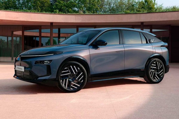 Lancia Gamma: итальянцы рассекретили новый купеобразный кроссовер Lancia Gamma: итальянцы рассекретили новый купеобразный кроссовер