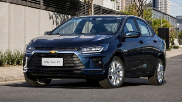 Хэтчбек Chevrolet Onix прикинулся паркетником и фургоном