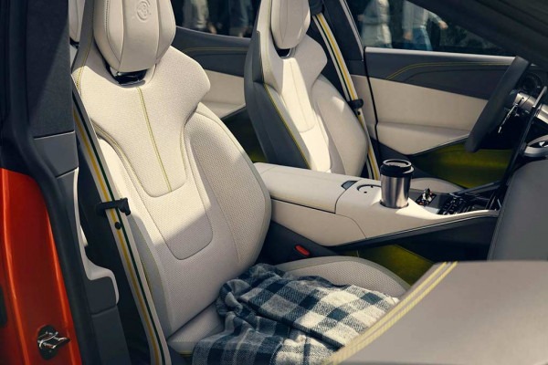 Lotus Eletre X: гибридный кроссовер для европейского рынка Lotus Eletre X: гибридный кроссовер для европейского рынка