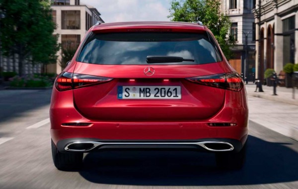 Представлены рестайлинговые седан и универсал Mercedes-Benz C-Class (W206)