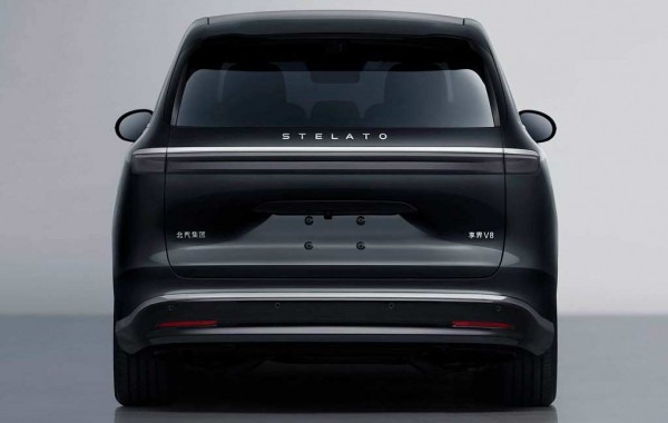 Концерн BAIC показал минивэн Stelato V8 с технологиями от Huawei