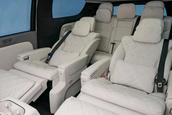 Китайцы из Li Auto представили второе поколение минивэна Mega