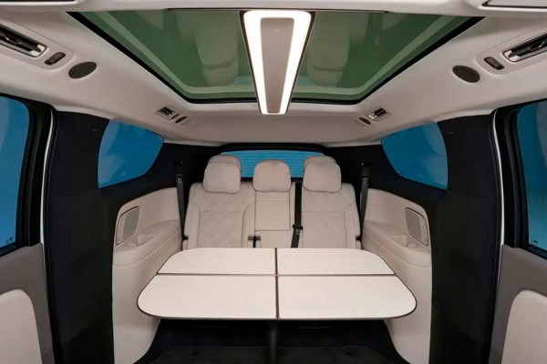 Китайцы из Li Auto представили второе поколение минивэна Mega