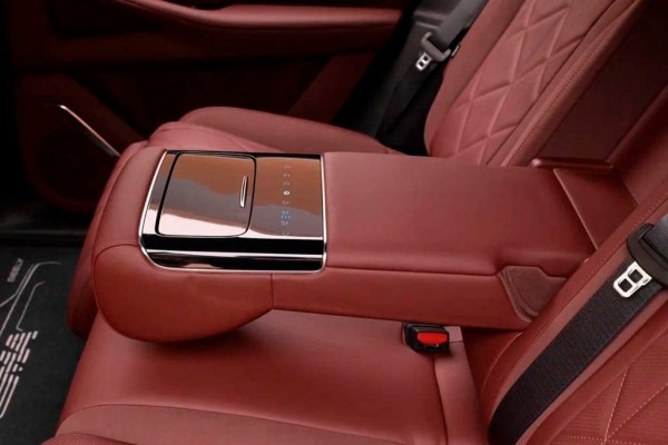 Geely Xingyue L Plus: в Китае представили удлиненную версию Монжаро