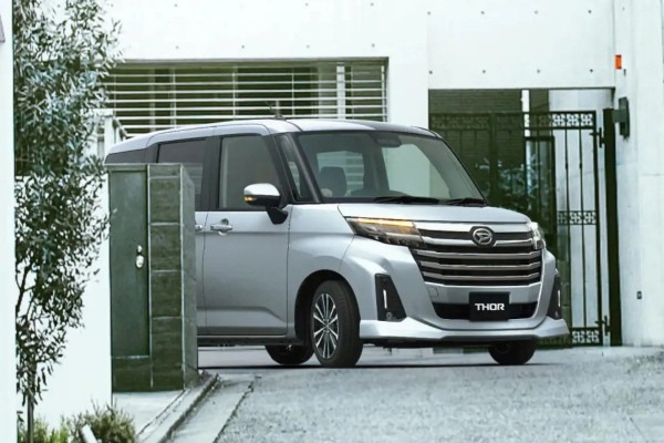 Toyota Roomy, Daihatsu Thor и Tanto: модернизация на троих