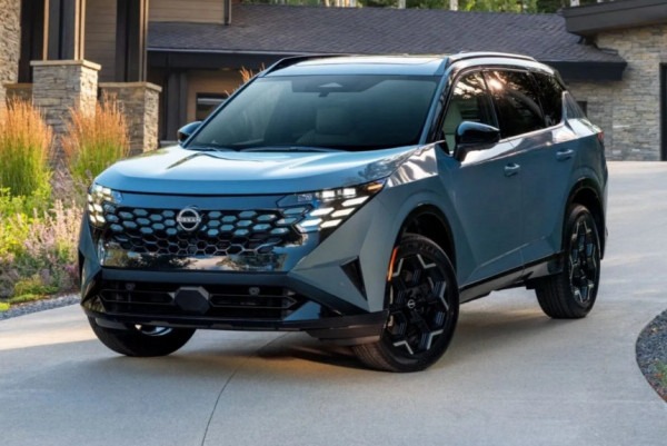Новый Nissan Rogue дебютировал с гибридной установкой e-Power Новый Nissan Rogue дебютировал с гибридной установкой e-Power