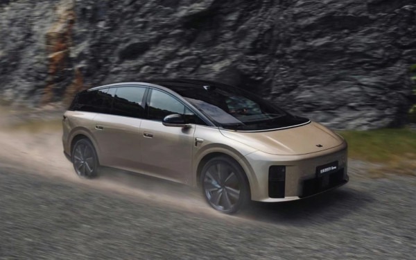 
Новая Lada Vesta, провал на вторичке и скандал в Audi. Итоги недели
