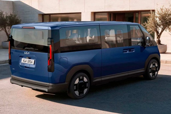 KIA PV7: электрические микроавтобус и фургон с запасом хода до 460 км
