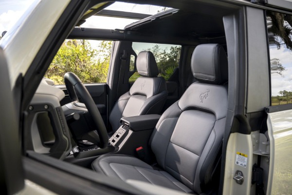 Ford Bronco 2027 модельного года: новый мотор V6 и другие доработки Ford Bronco 2027 модельного года: новый мотор V6 и другие доработки