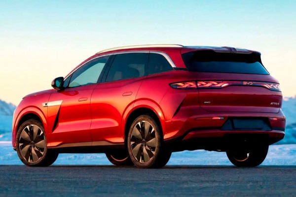 Компания BYD анонсировала для Европы флагманский электрический кроссовер Atto 8 Компания BYD анонсировала для Европы флагманский электрический кроссовер Atto 8