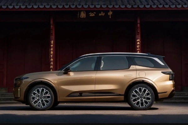 Обновленный Ford Edge L: полноценная премьера в Китае Обновленный Ford Edge L: полноценная премьера в Китае