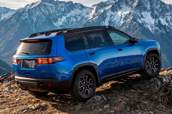 Новый Jeep Cherokee 2027 получил версию повышенной проходимости Trailhawk