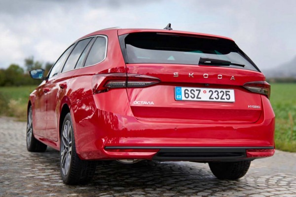 Skoda Octavia A8 получила полноценный гибрид с двумя режимами работы