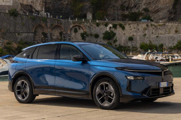 Возрожденная Lancia Gamma: подробности и цены