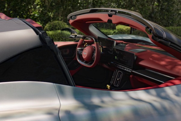 Aston Martin Valhalla Spider: самая быстрая открытая модель бренда