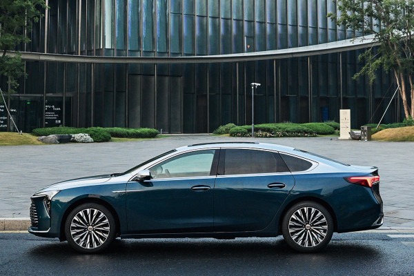 Рестайлинговый Buick LaCrosse: прежние стиль и мотор, новый интерьер