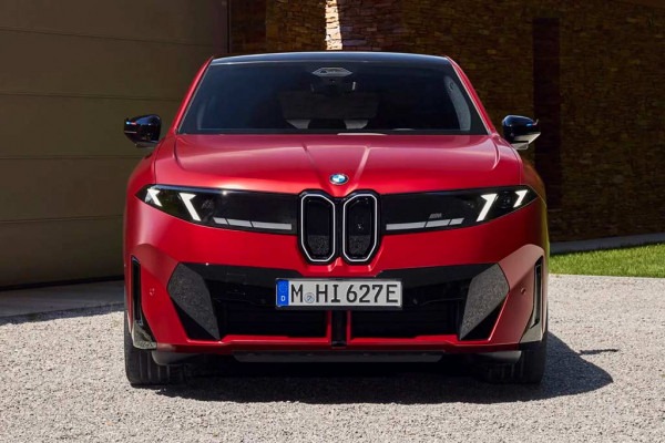 Немцы представили купеобразный электрический кроссовер BMW iX4 Немцы представили купеобразный электрический кроссовер BMW iX4