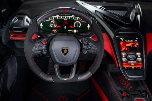 Lamborghini подготовила к своему 63-летию открытую версию суперкара Fenomeno