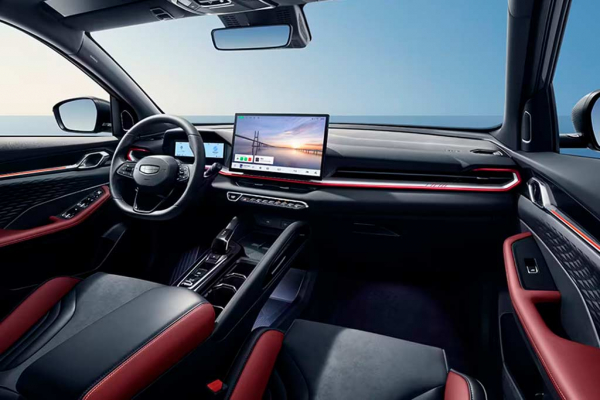 Geely Coolray вернулся на российский рынок в модернизированном виде