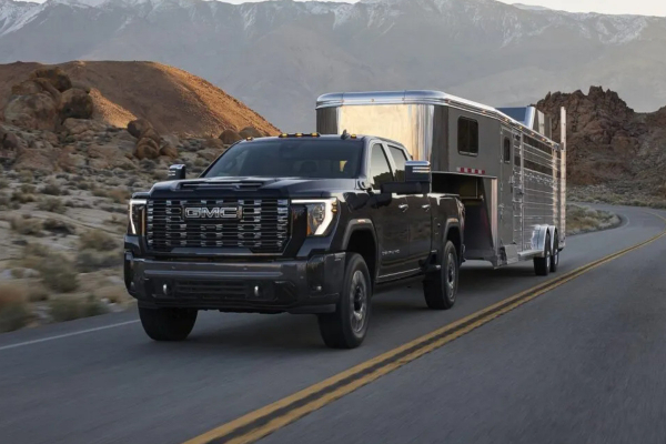 Chevrolet Silverado HD и GMC Sierra HD: новый турбодизель V8 и другие изменения Chevrolet Silverado HD и GMC Sierra HD: новый турбодизель V8 и другие изменения