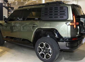 Китайцы из Dongfeng показали брутальный гибридный вездеход M-Hero M817