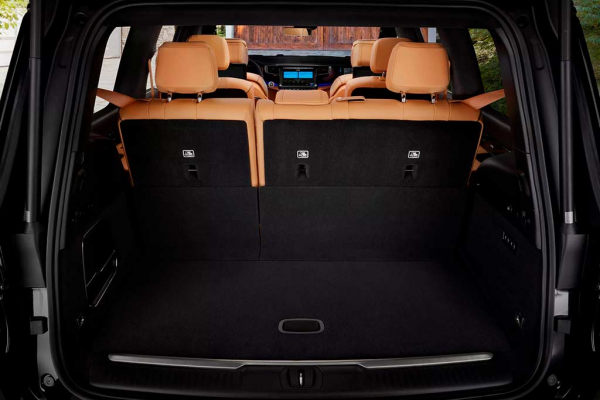 Американцы обновили флагманский внедорожник Jeep Grand Wagoneer Американцы обновили флагманский внедорожник Jeep Grand Wagoneer