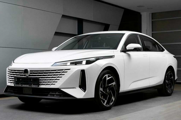 Changan UNI-L: переименованный седан Lamore пополнил линейку UNI Changan UNI-L: переименованный седан Lamore пополнил линейку UNI