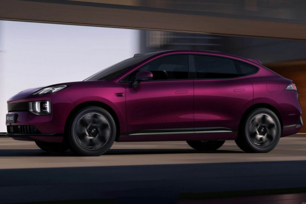 Концерн GAC показал купеобразный кроссовер Hyptec S600 Концерн GAC показал купеобразный кроссовер Hyptec S600