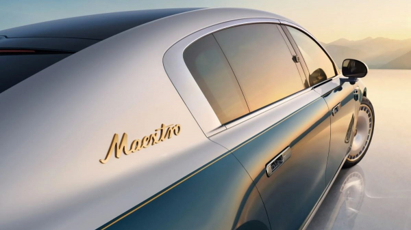 Maextro S800 Grand Design: китайская роскошь в позолоте