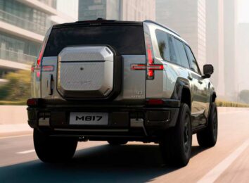 Китайцы из Dongfeng показали брутальный гибридный вездеход M-Hero M817