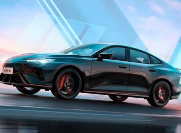 Представлен новый Changan Uni-V 2026: лифтбек пережил второй рестайлинг